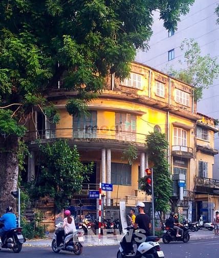 Hình ảnh Cho thuê nhà mặt phố BÀ TRIỆU, 275m2 x 2 tầng, Mặt tiền 9m