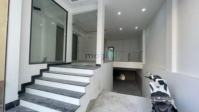 Hình ảnh Cho thuê toà nhà Góc 2MT 38 Trần Khắc Chân Q1