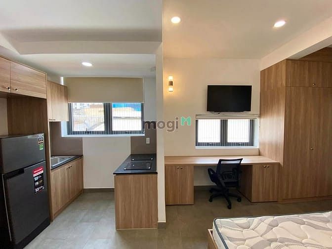 Hình ảnh NGUYỄN THÁI BÌNH | STUDIO Cửa sổ thoáng; thang máy; gần chợ Bến Thành