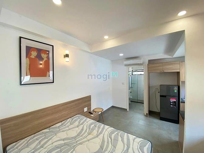 Hình ảnh NGUYỄN THÁI BÌNH | STUDIO Cửa sổ thoáng; thang máy; gần chợ Bến Thành