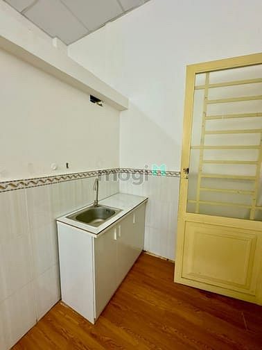 Hình ảnh Cho Thuê Căn Hộ Full Nội Thất ngay Ngã Tư Phan Xích Long