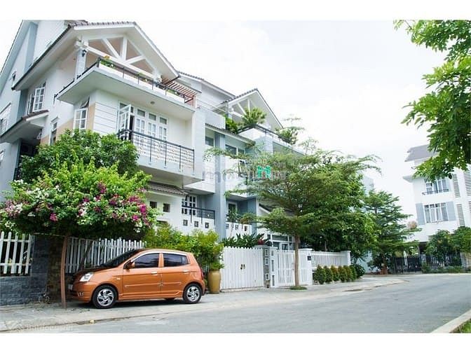 Hình ảnh Bán gấp đất khu dân cư - Q9 - 1 tỷ 450Tr - 100m2 - SHR