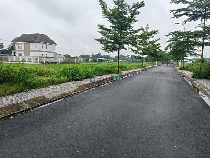 Hình ảnh Bán đất tân phú trung củ chi 4300m2 đã lên thổ 300m2 giá 28 tỷ