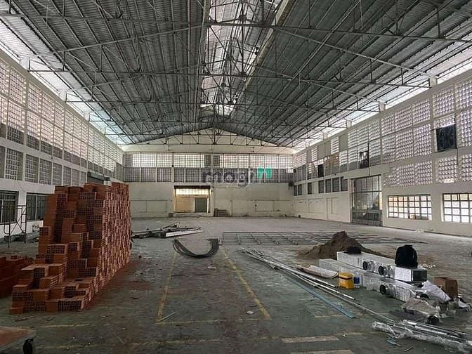 Hình ảnh Cho thuê kho xưởng làm sân cầu lông