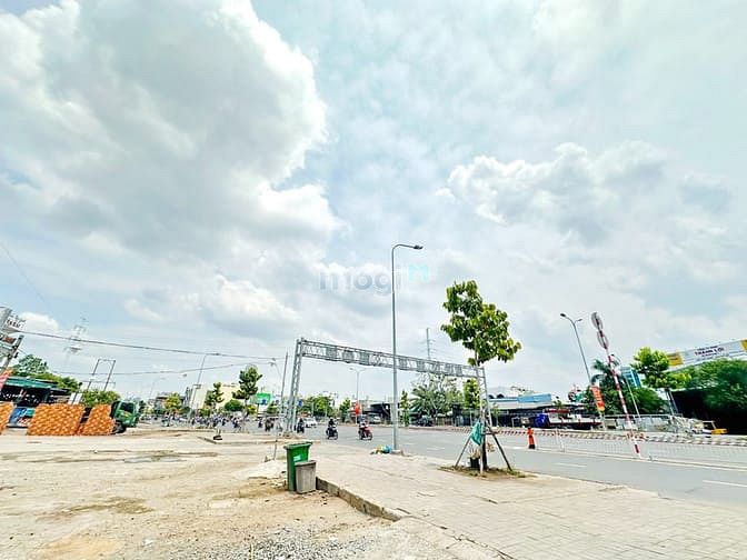 Hình ảnh Bán đất gần khu Ecogreen mặt tiền Nguyễn Văn Linh Quận 7