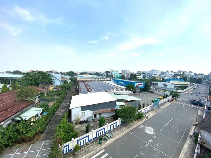 Hình ảnh CHDV Ban Công_Ngay sân bay Tân Sơn Nhất_Tân Bình
