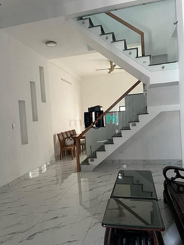 Hình ảnh Nhà 2 tầng, Hồ Bá Phấn, Phước Long A, 63m2, chỉ 5.9 tỷ thương lượng