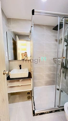 Hình ảnh Cho Thuê Căn Hộ Q1 Ban Công Giá Hợp Lý thoáng mát