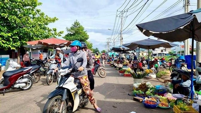 Hình ảnh cần tiền bán lỗ lô đất 100m2 giá chỉ 1 tỷ 200 gọi xem đất đặt cọc ngay