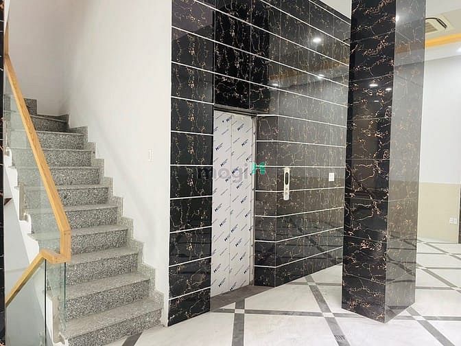 Hình ảnh Bán Toà Nhà Siêu Khan Hiếm MT 8m - Tân Bình