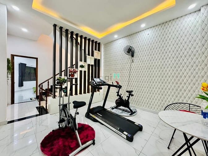 Hình ảnh Siêu phẩm đẹp lung linh Dt 52,6m2, hẻm thông Phạm Văn Chiêu p14 Gò Vấp