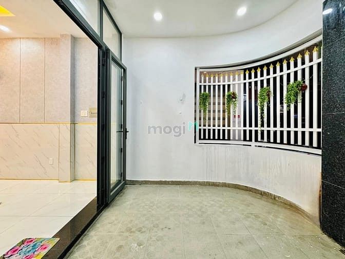 Hình ảnh Siêu phẩm đẹp lung linh Dt 52,6m2, hẻm thông Phạm Văn Chiêu p14 Gò Vấp