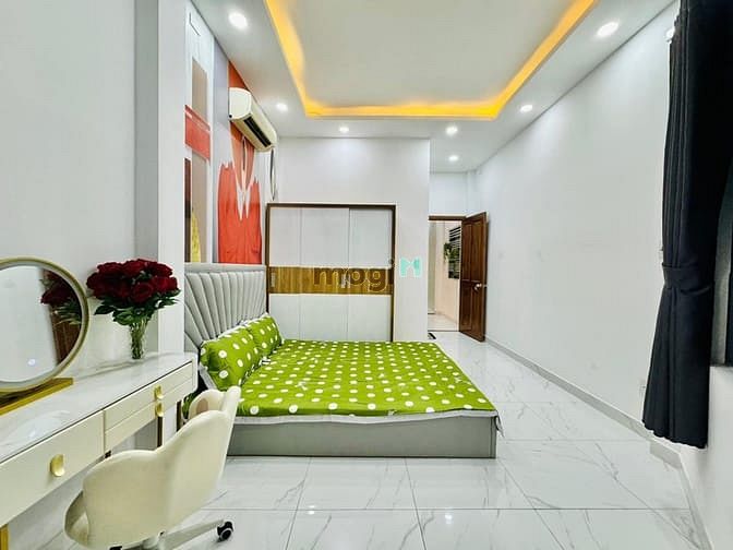 Hình ảnh Siêu phẩm đẹp lung linh Dt 52,6m2, hẻm thông Phạm Văn Chiêu p14 Gò Vấp