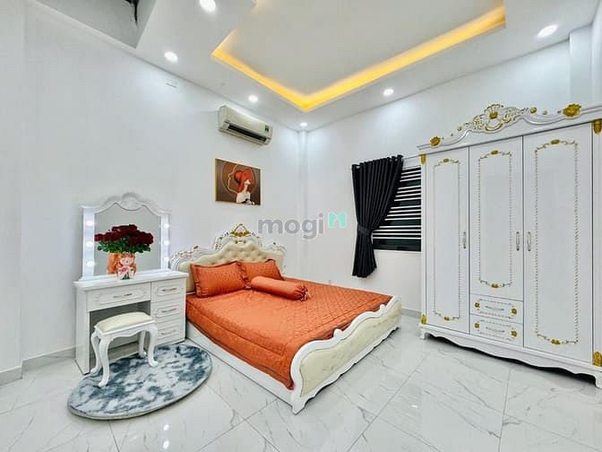 Hình ảnh Siêu phẩm đẹp lung linh Dt 52,6m2, hẻm thông Phạm Văn Chiêu p14 Gò Vấp