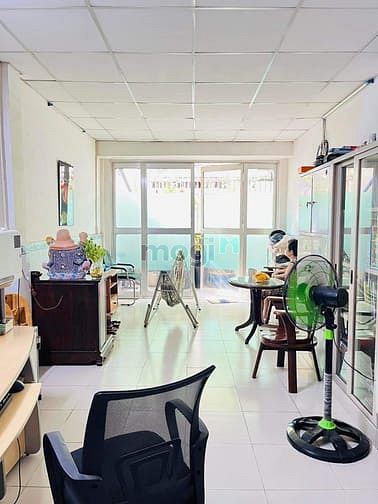 Hình ảnh Biệt thự sát MT ĐHT 40 ngang 9,2 dài 14 đẹp thoáng 11 tỷ