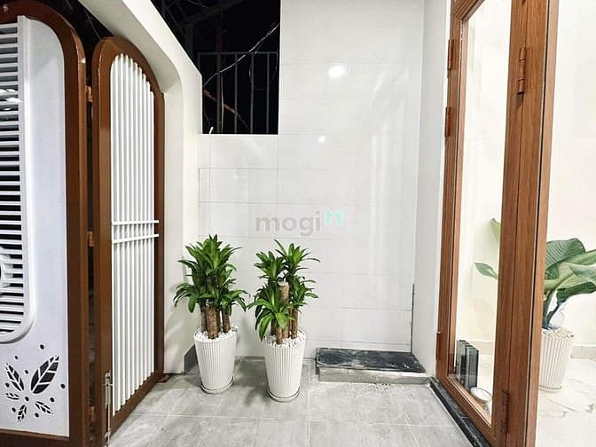 Hình ảnh Nhà đẹp HXH Phan Văn Trị P.11 Bình Thạnh 53m2