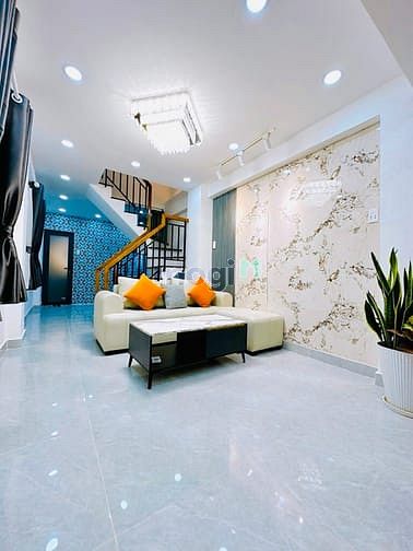 Hình ảnh SIÊU PHẨM PHAN VĂN TRỊ - Nội thất xinh xắn - Sát mặt tiền.