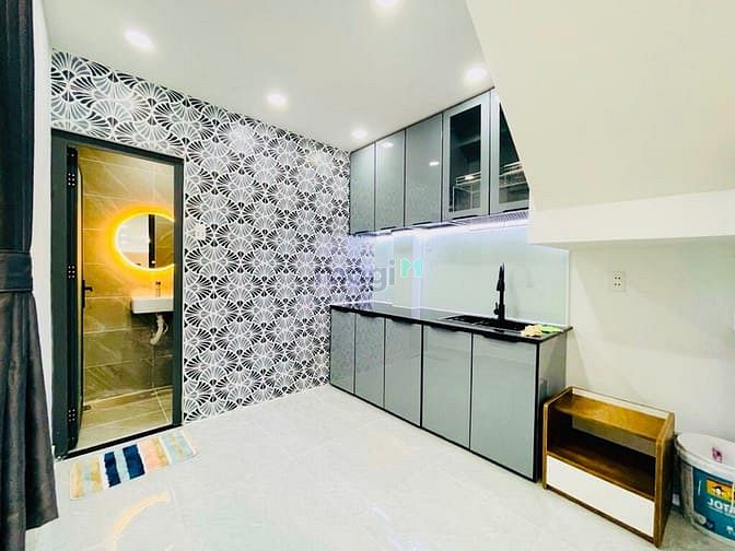 Hình ảnh SIÊU PHẨM PHAN VĂN TRỊ - Nội thất xinh xắn - Sát mặt tiền.