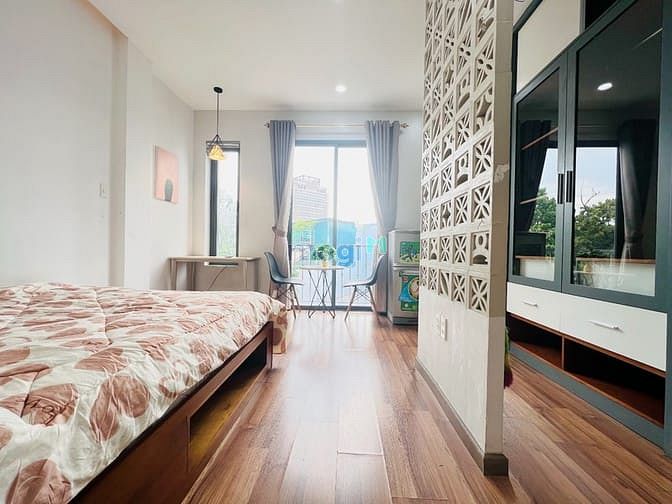 Hình ảnh Cho thuê studio ban công siêu thoáng  trung tâm Quận 1