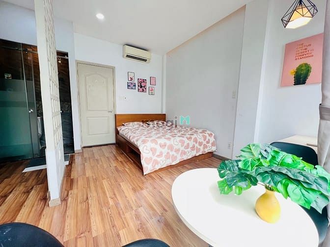 Hình ảnh Cho thuê studio ban công siêu thoáng  trung tâm Quận 1