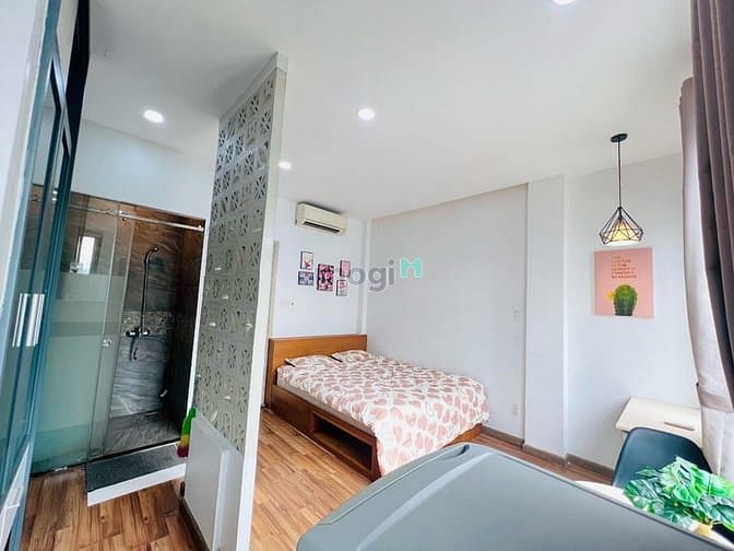 Hình ảnh Cho thuê studio ban công siêu thoáng  trung tâm Quận 1