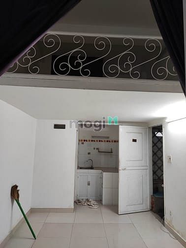Hình ảnh Cho thuê phòng gần Tầm Vu, P.26, 24m2, có gác, 3.5tr