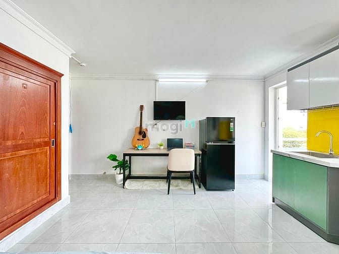 Hình ảnh Phòng Studio 40m2 Ban Công, Gần Hà Đô Centrosa - Kỳ Đồng, Q3