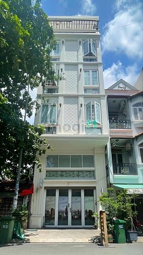 Hình ảnh STUDIO ÁNH SÁNG mặt trời ngay LOTTE Q7 ✅Giá: 4tr5