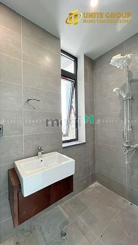 Hình ảnh Ban công 40M2 mặt tiền Bùi Thị Xuân Nội Thất gỗ cao cấp Quận Tân Bình.