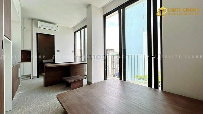 Hình ảnh Ban công 40M2 mặt tiền Bùi Thị Xuân Nội Thất gỗ cao cấp Quận Tân Bình.