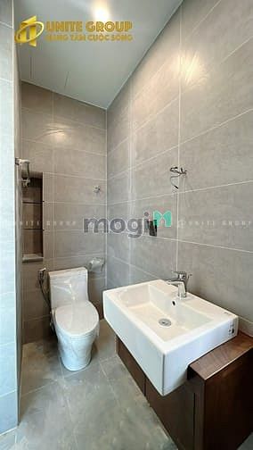 Hình ảnh Ban công 40M2 mặt tiền Bùi Thị Xuân Nội Thất gỗ cao cấp Quận Tân Bình.