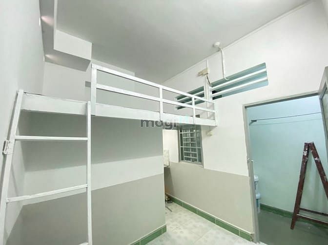 Hình ảnh Phòng máy lạnh, nóng lạnh giá chỉ 3tr2 P13 Tân Bình