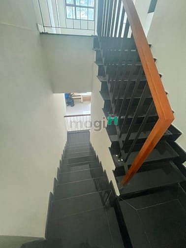 Hình ảnh CHo Thuê 1 căn Shophosue 1trêt 1 lâu, mặt tiền đường Phạm Thế Hiển