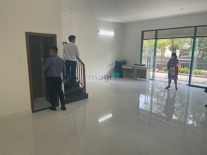 Hình ảnh CHo Thuê 1 căn Shophosue 1trêt 1 lâu, mặt tiền đường Phạm Thế Hiển