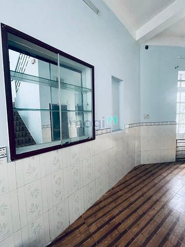 Hình ảnh Bán Nhà Ngay Chợ Hốc Môn - 85m2 - 2 Tầng - HXH. CHỈ 3,9 Tỷ.