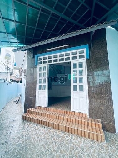 Hình ảnh Bán Nhà Ngay Chợ Hốc Môn - 85m2 - 2 Tầng - HXH. CHỈ 3,9 Tỷ.