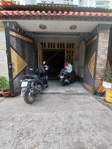 Hình ảnh Bán nhà vị trí đẹp đường số 6 Bình Hưng hòa B Bình Tân