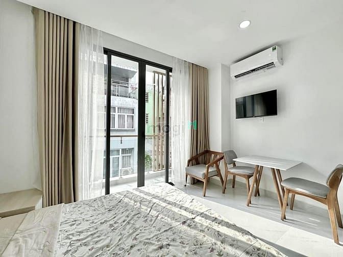 Hình ảnh Căn Hộ Studio Ban Công Lớn Full Nội Thất Ở Lê Văn Sỹ Giáp Phú Nhuận Q3