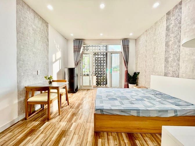 Hình ảnh CĂN HỘ Ban Công Cửa Sổ TRời gần Sân Bay Tân Sơn Nhất Q.Tân Bình