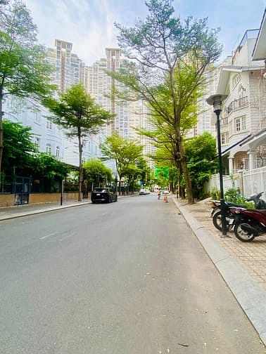 Hình ảnh Cho thuê Villa góc 2MT Saigon Pearl Hầm 3 lầu áp mái (thang máy)