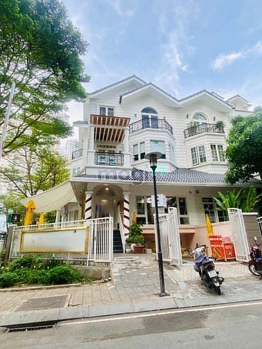 Hình ảnh Cho thuê Villa góc 2MT Saigon Pearl Hầm 3 lầu áp mái (thang máy)