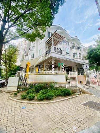 Hình ảnh Cho thuê Villa góc 2MT Saigon Pearl Hầm 3 lầu áp mái (thang máy)