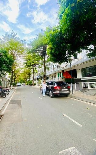 Hình ảnh Cho thuê Villa góc 2MT Saigon Pearl Hầm 3 lầu áp mái (thang máy)