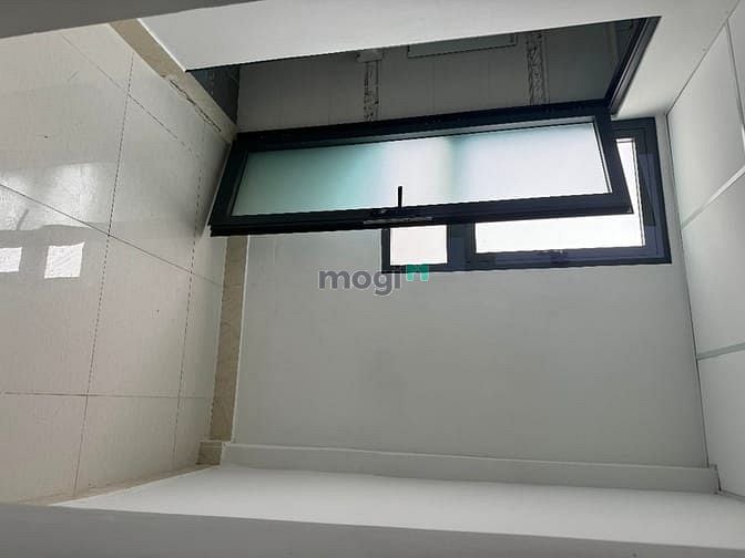 Hình ảnh Cho thuê phòng trọ mặt tiền gần chợ Phạm Văn Hai