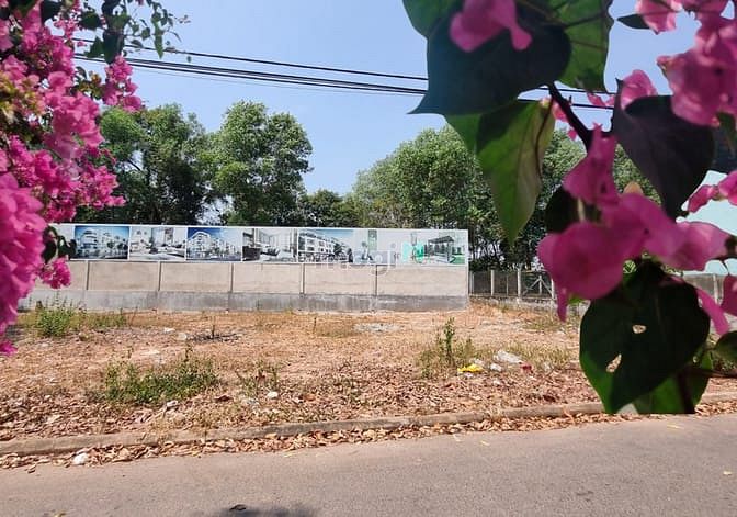 Hình ảnh Cẩn thận ! Lô Đất Này Sẽ Làm Bạn BẤT NGỜ!
