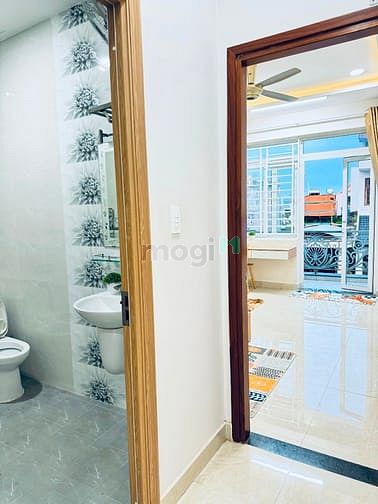 Hình ảnh Căn Hộ 1PN Ban Công Tách Bếp quận Tân Bình