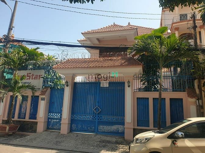 Hình ảnh Cho Thuê Nhà Mặt Tiền Hát Giang, Phường 2, Quận Tân Bình - DTSD 500m2