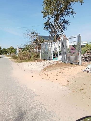 Hình ảnh NGỘP VỐN KD bán gấp đất 340m2 MTĐ Phạm Văn Chèo, gần THCS thị trấn SHR