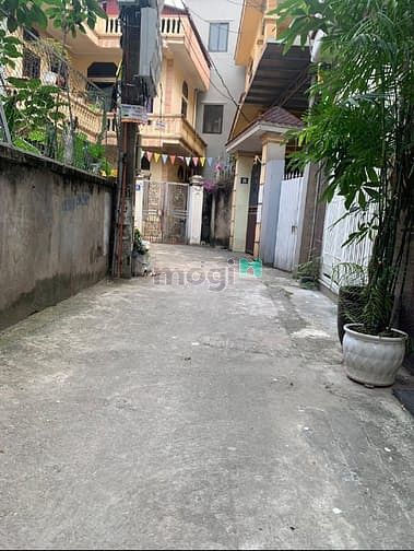 Hình ảnh BÁN ĐẤT THỔ CƯ tại phố trạm long biên 40m2 nhỉnh 4 tỷ
