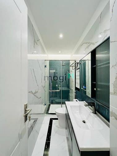 Hình ảnh Siêu Phẩm nhà đẹp cần bán Nguyễn Văn Luông,P10,Q6,90m2,4ty380tr,SHR